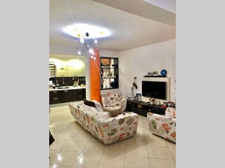 Trilocale in Vendita a Mercogliano, 180'000&euro;, 121 m²