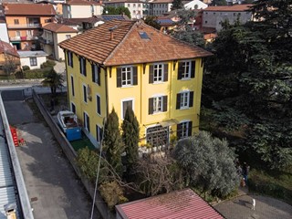 Quadrilocale in Vendita a Nembro, 229'000€, 160 m²