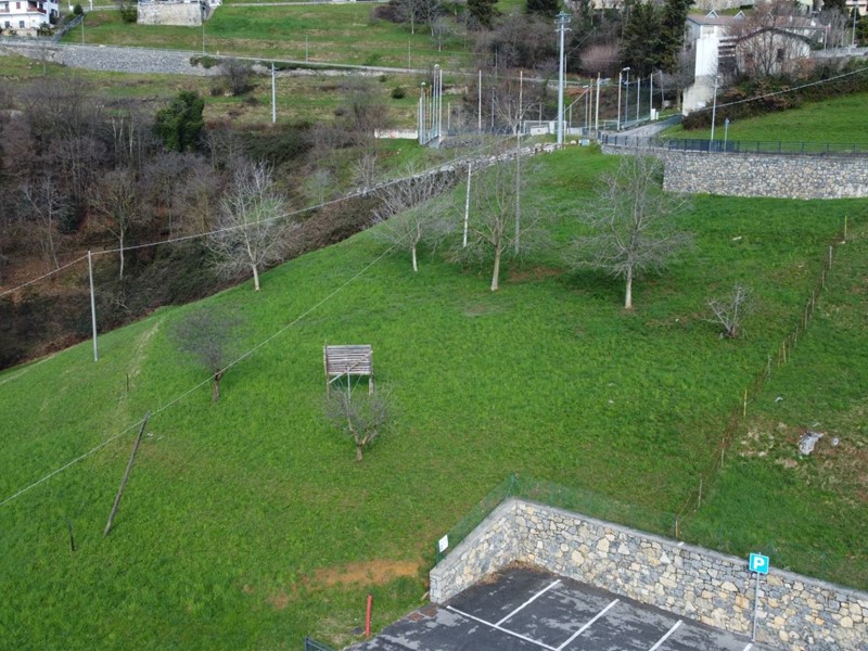Terreno edificabile in Vendita a Gazzaniga, 215'000€, 1800 m²