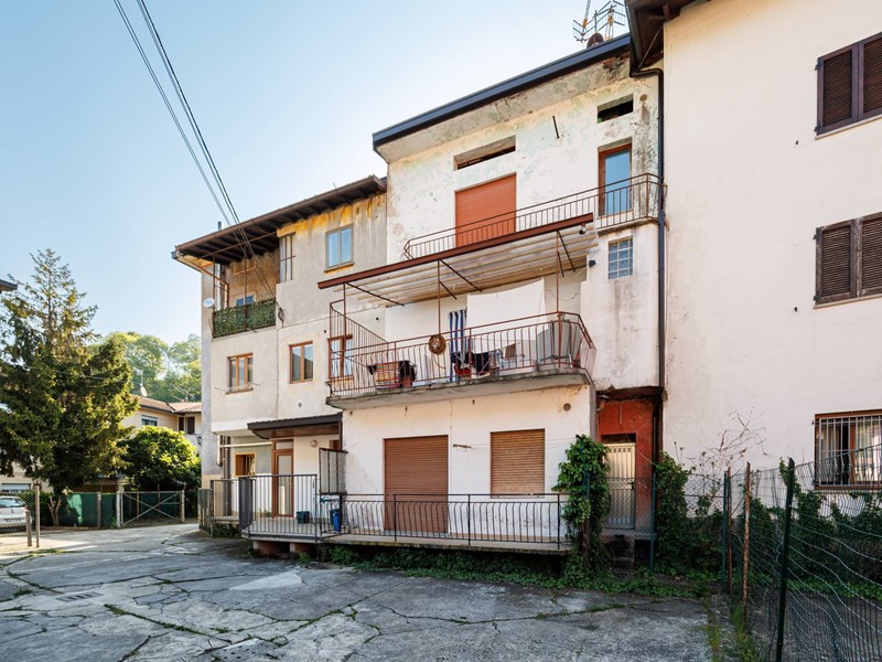 Bilocale in Vendita a Cene, 29'000€, 72 m²