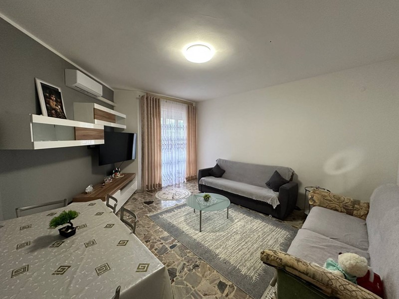 Trilocale in Vendita a Nembro, 89'000€, 110 m²