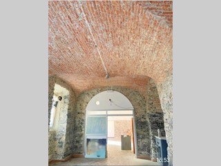 Negozio in Affitto a Genova, 1'100€, 200 m²