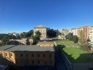 Appartamento in Vendita a Genova, 430'000€, 127 m²