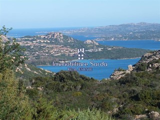 Villa in Vendita a Arzachena, 1'350'000€, 620 m²