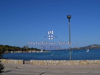 Terreno edificabile in Vendita a Arzachena, 500'000€, 1046 m²