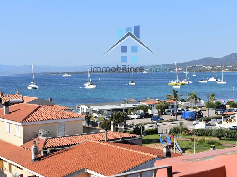 Quadrilocale in Vendita a Golfo Aranci, 595'000€, 138 m²