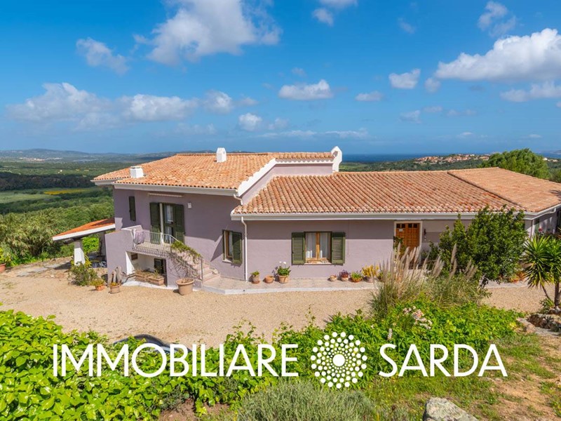 Villa in Vendita a Palau, 1'300'000€, 450 m²