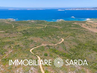 Terreno agricolo in Vendita a Santa Teresa Gallura, 650'000€, 100000 m²