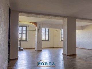 Quadrilocale in Vendita a Mondovì, 349'000€, 247 m²