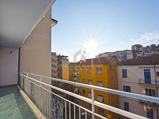 Trilocale in Vendita a Sanremo, 350'000€, 116 m²