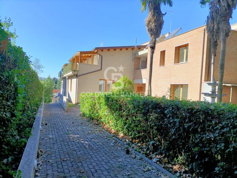 Attico in Vendita a Sutri, 220'000€, 130 m²