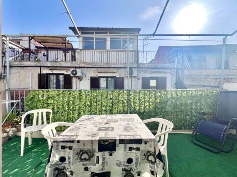 Trilocale in Vendita a Palermo, 230'000€, 115 m²