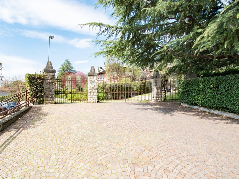 Appartamento in Vendita a Brescia, 1'300'000€, 495 m²