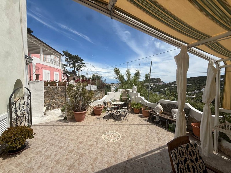 Casa Indipendente in Vendita a Ponza, 650'000€, 180 m²