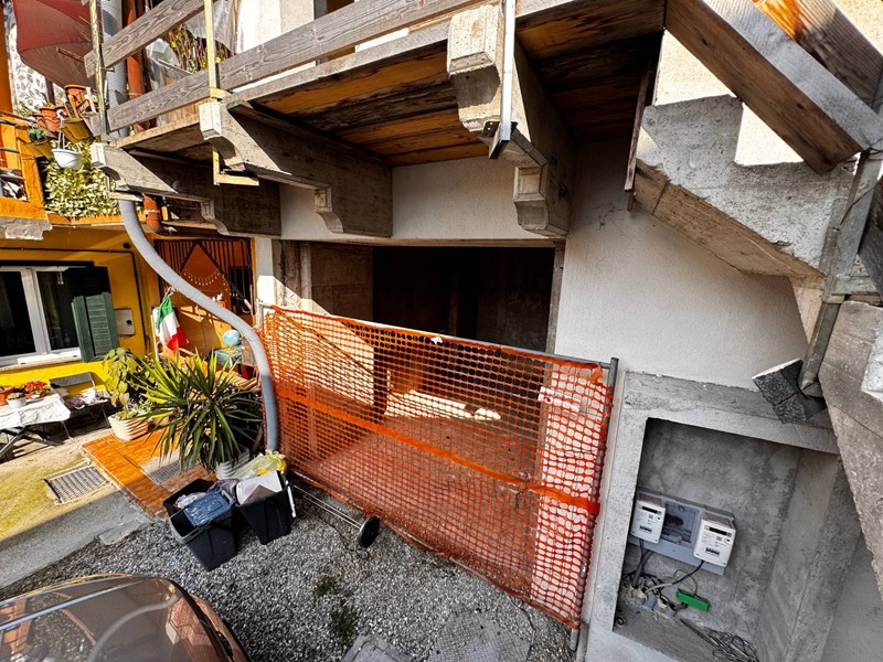 Casa Indipendente in Vendita a Lainate, 130'000€, 84 m²