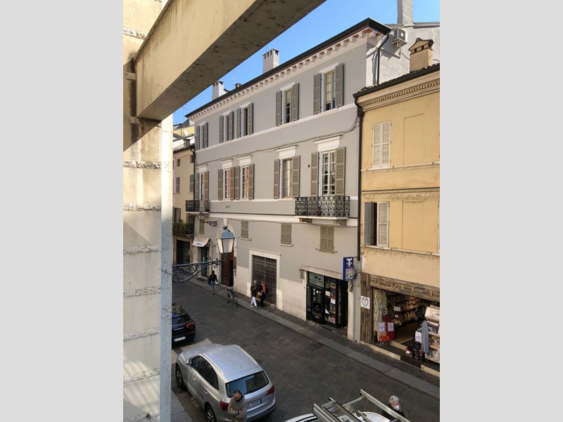 Appartamento in Vendita a Mantova, 490'000&euro;, 176 m²