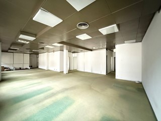 Appartamento in Vendita a Mantova, 260'000&euro;, 289 m²