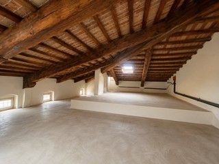 Bilocale in Vendita a Mantova, 250'000&euro;, 185 m²