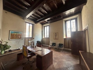 Quadrilocale in Vendita a Mantova, 289'000&euro;, 175 m²