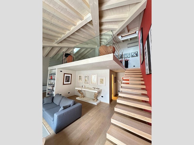 Trilocale in Vendita a Mantova, 264 m²