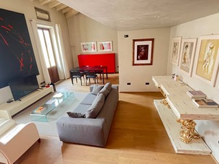 Trilocale in Vendita a Mantova, 264 m²