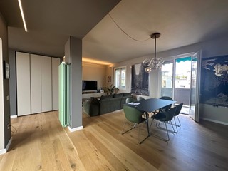 Quadrilocale in Vendita a Mantova, 398'000&euro;, 170 m²