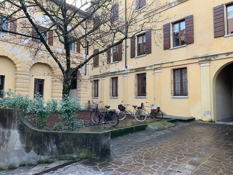 Trilocale in Vendita a Mantova, 290'000&euro;, 140 m²