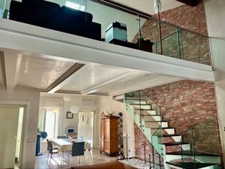 Quadrilocale in Vendita a Mantova, 490'000&euro;, 243 m²