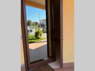 Trilocale in Vendita a San Benedetto Po, 80'000&euro;, 75 m², con Box