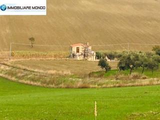 Rustico in Vendita a Ururi, 40'000€, 95 m²