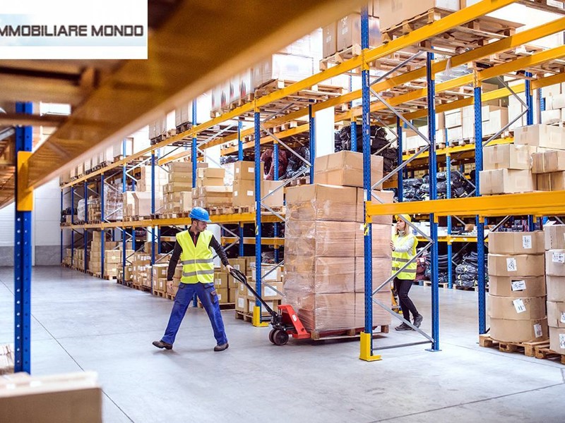 Magazzino in Vendita a Termoli, 95'000€, 166 m²