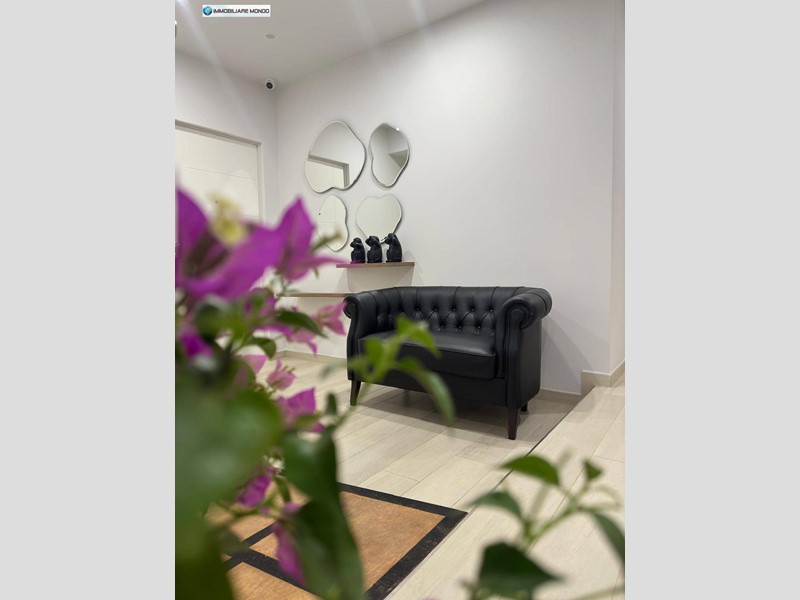 Attività commerciale in Vendita a Termoli, 500'000€, 250 m²