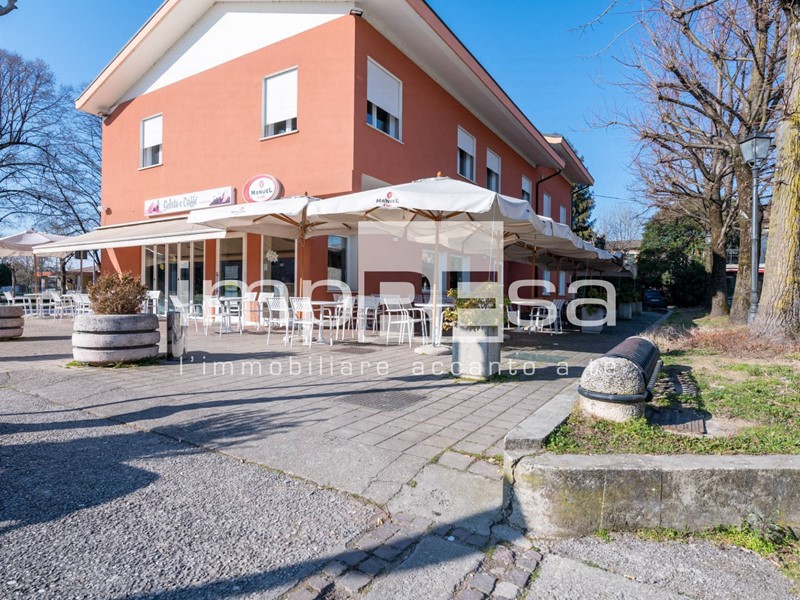 Attività commerciale in Vendita a Vazzola, 120'000€, 180 m²