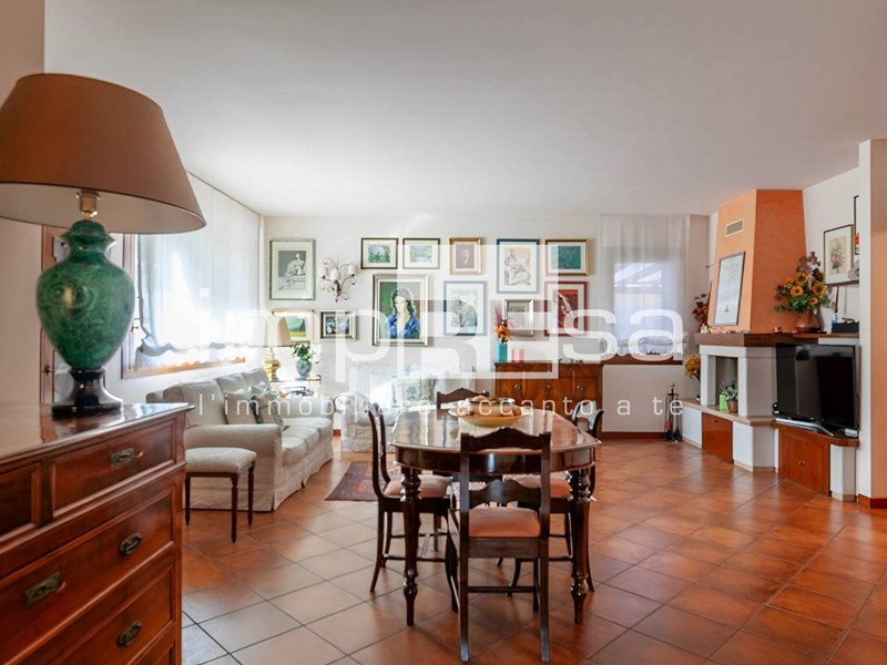 Casa Semi Indipendente in Vendita a Silea, 440'000€, 250 m²