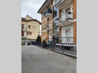Trilocale in Vendita a Cuggiono, 110'000€, 90 m²
