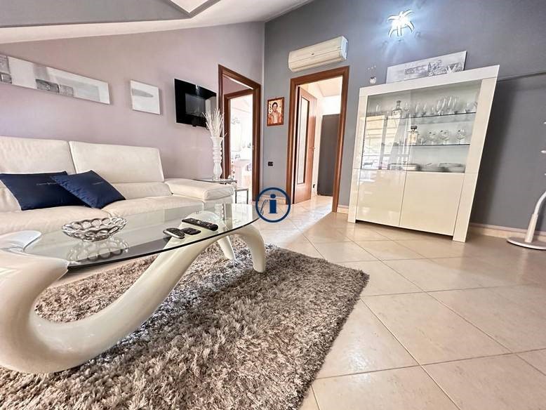Quadrilocale in Vendita a San Nicola la Strada, 149'000€, 120 m²