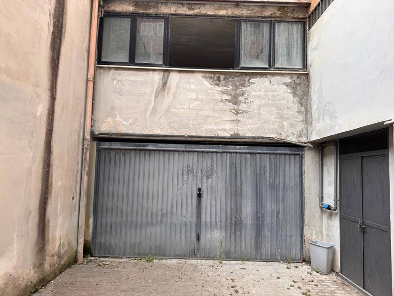 Box in Vendita a Caserta, 43'000€, 49 m²