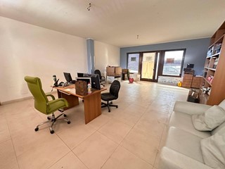 Negozio in Vendita a Marcianise, 89'000€, 68 m²