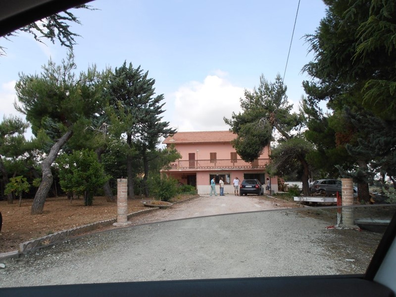 Rustico in Vendita a Ripatransone, 200'000€, 250 m²