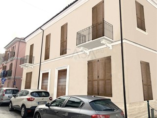 Quadrilocale in Vendita a San Benedetto del Tronto, 690'000€, 154 m²