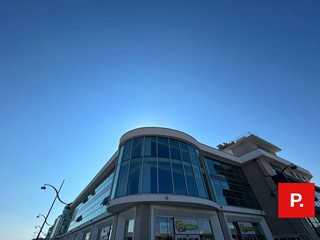 Ufficio in Affitto a Curti, 1'600€, 200 m²