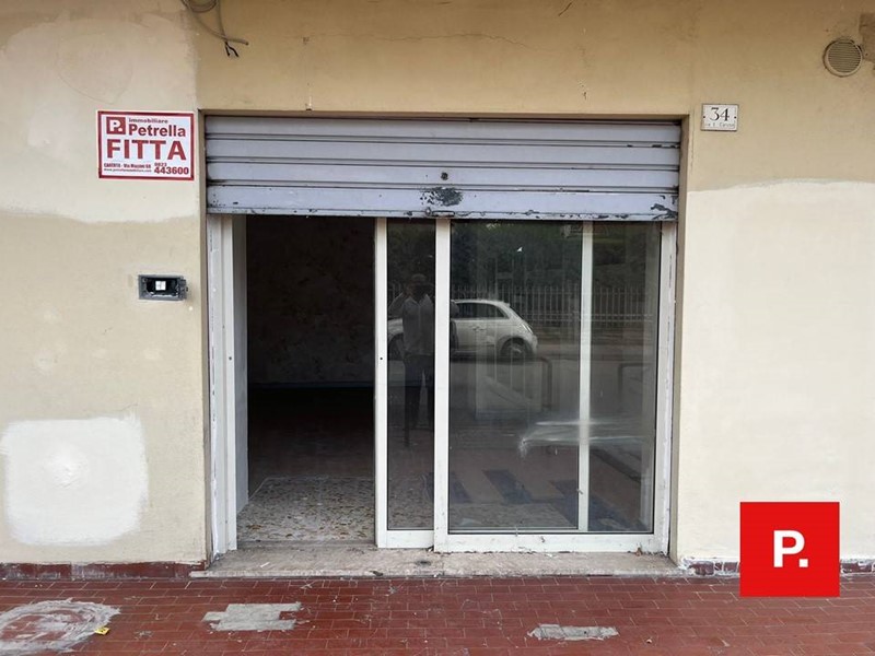 Immobile commerciale in Affitto a Caserta, 400€, 30 m²