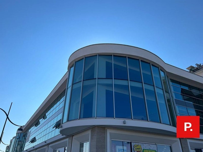 Ufficio in Affitto a Curti, 1'100€, 90 m²