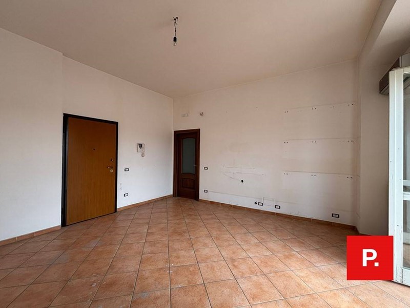 Trilocale in Affitto a Caserta, 650€, 80 m²