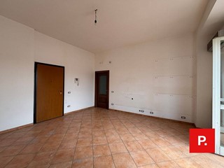 Trilocale in Affitto a Caserta, 650€, 80 m²
