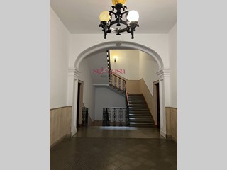 Appartamento in Vendita a Grosseto, 220'000€, 140 m²