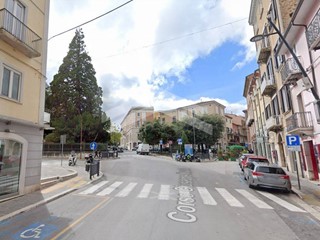 Immobile commerciale in Vendita a Campobasso, 170'000€, 90 m²