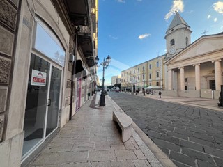 Immobile commerciale in Affitto a Campobasso, 600€, 40 m²