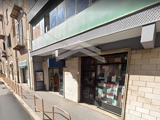 Immobile commerciale in Affitto a Campobasso, 500€, 80 m²