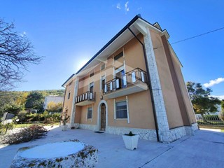 Villa in Vendita a Campobasso, 280'000€, 294 m²